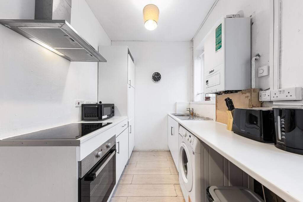Near Kings Cross Sleep 12 Sp7 Apartament