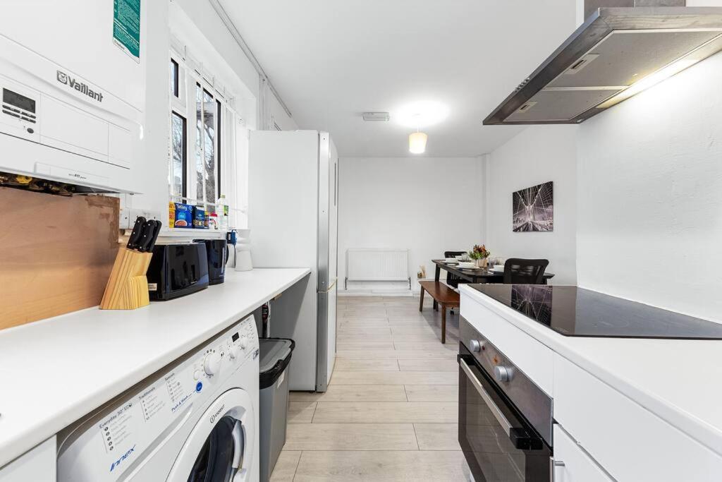 Near Kings Cross Sleep 12 Sp7 Apartament *